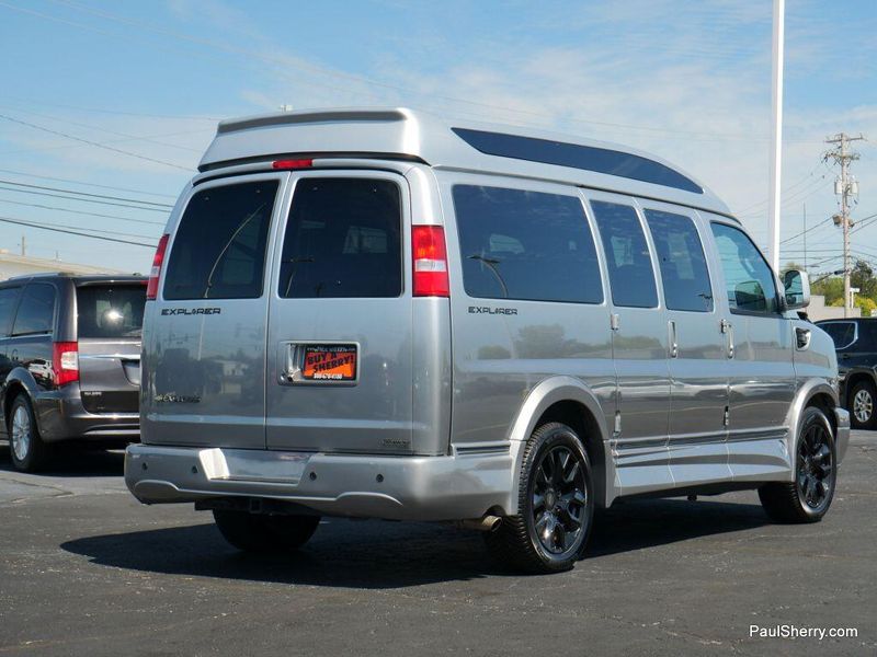2023 Chevrolet Express 2500 Cargo photo 10