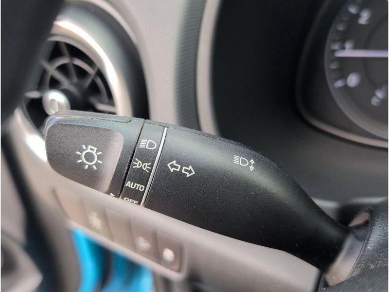 Used 2022 Hyundai Kona SELImage 26