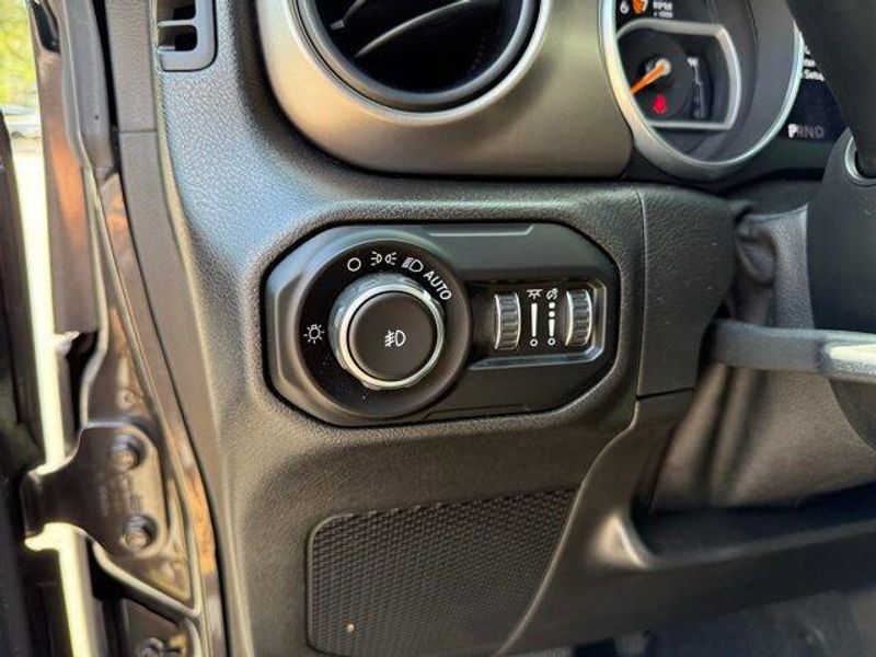 Used 2018 Jeep Wrangler Unlimited Sport S