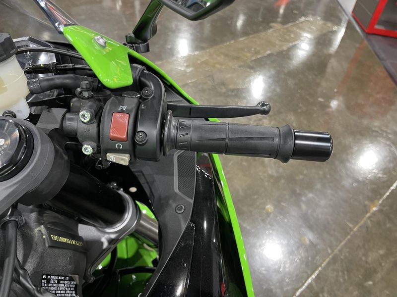 New 2025 Kawasaki NINJA ZX-6R KRT EDITION ABS Image 9