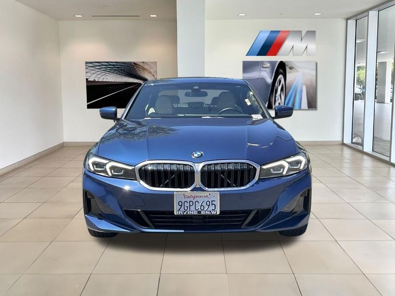 2023 BMW 3 Series 330iImage 3