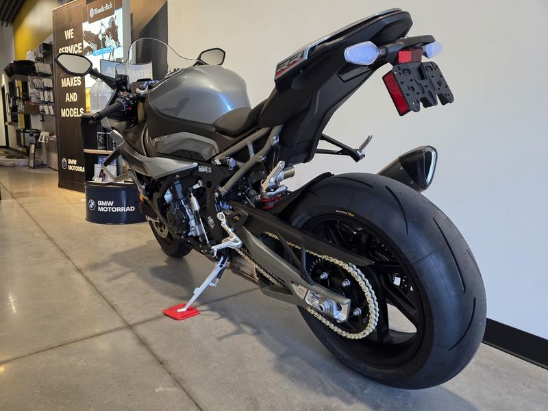 2025 BMW S 1000 RR