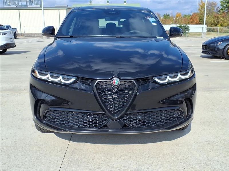 New 2025 Alfa Romeo Tonale Intensa AwdImage 4