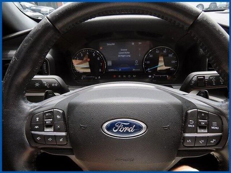2020 Ford Explorer XLTImage 15