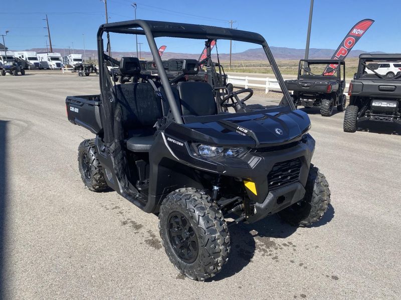 New 2026 Can-Am DEFENDER DPS HD9 