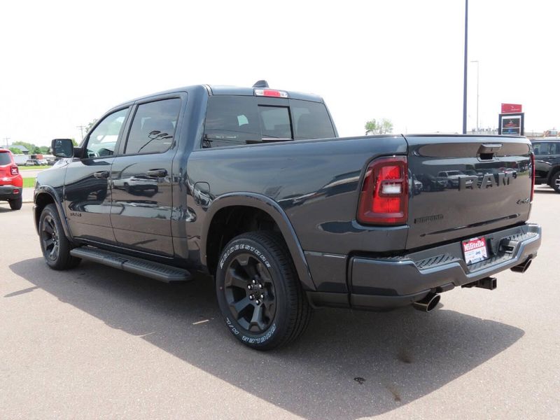2025 RAM 1500 Big Horn Crew Cab 4x4 5
