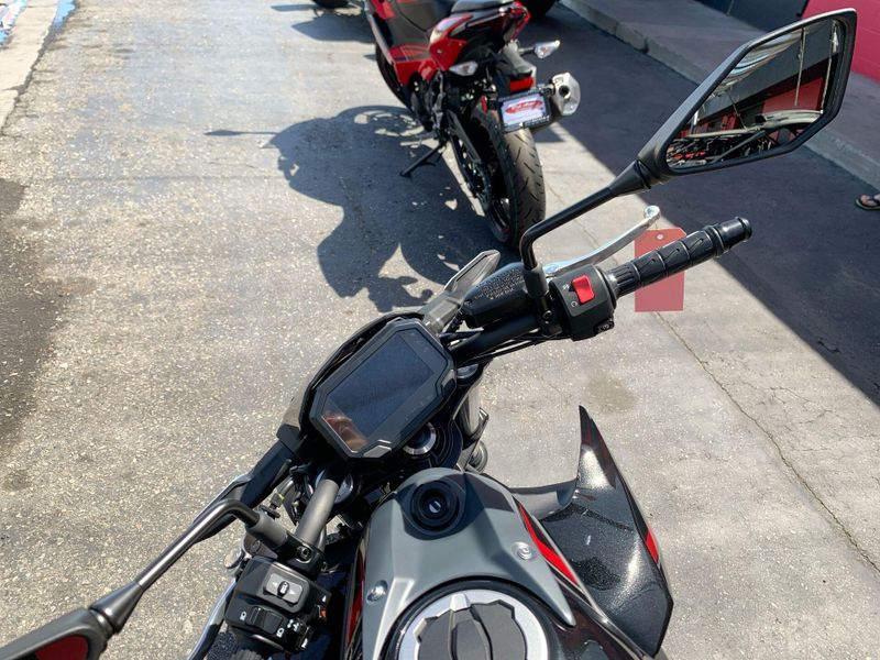 New 2025 Kawasaki Z650 Image 16