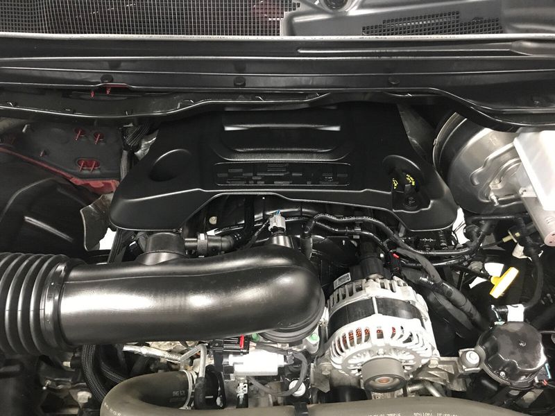 2022 RAM 1500 LaramieImage 19