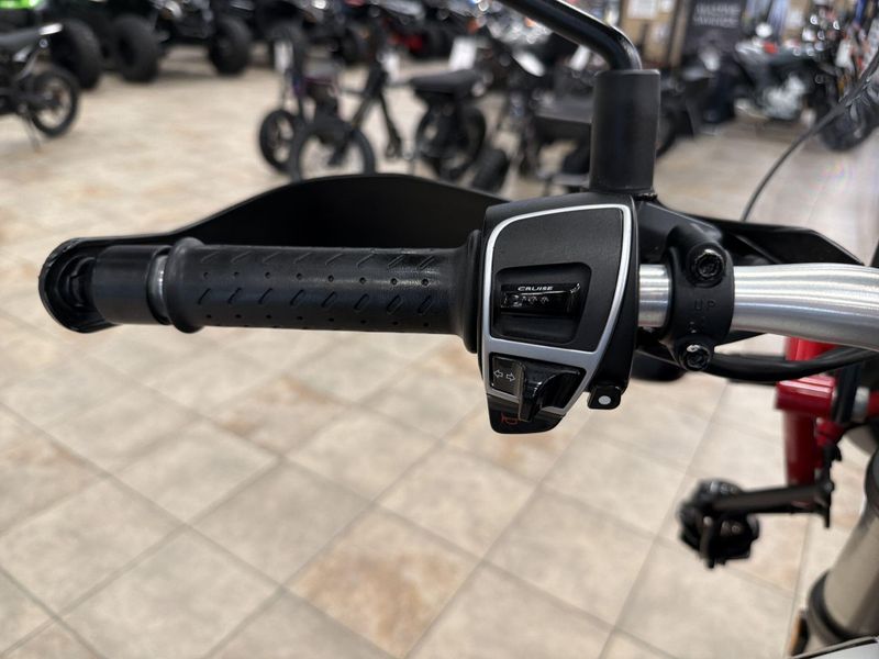 Used 2020 Moto Guzzi V85 TT E4 Image 23