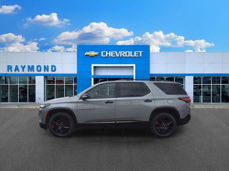 Used 2023 Chevrolet Traverse PremierImage 7