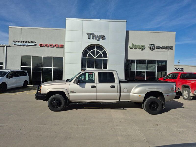 2005 Chevrolet Silverado 3500 DRW LTImage 30