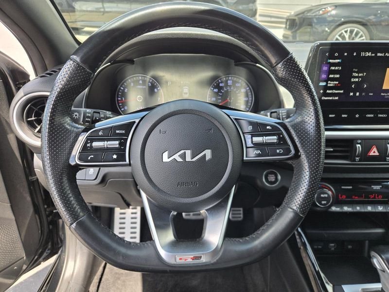 Used 2023 Kia Forte GT-Line IVT