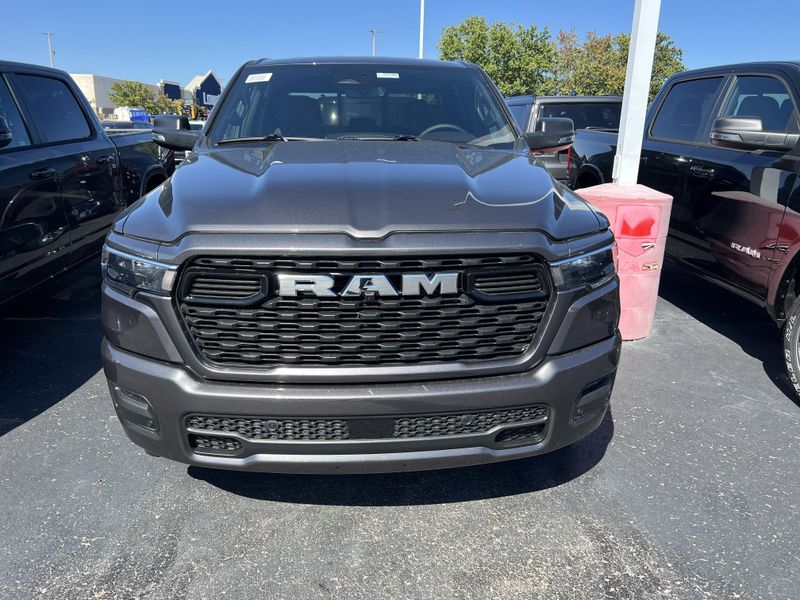 2025 Ram 1500 Big Horn photo 2