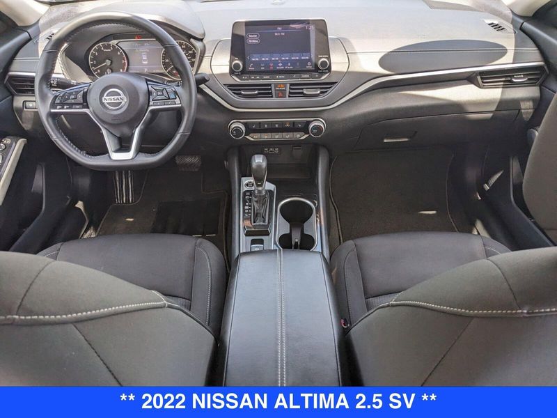 2022 Nissan Altima 2.5 SV photo 15