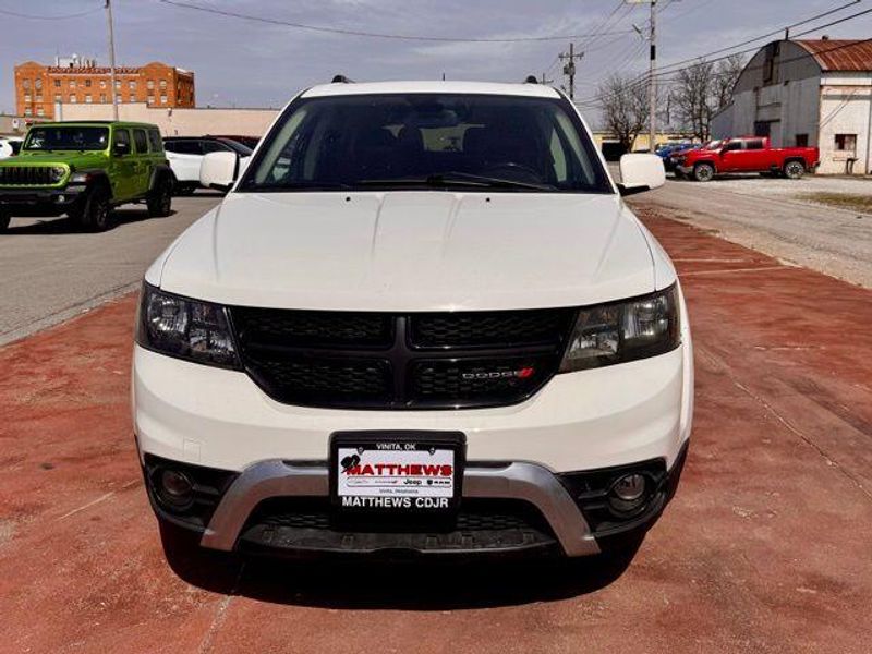 Used 2020 Dodge Journey CrossroadImage 2