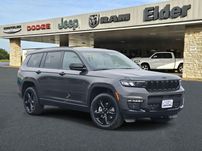 New 2025 Jeep Grand Cherokee L Limited 4x4Image 1