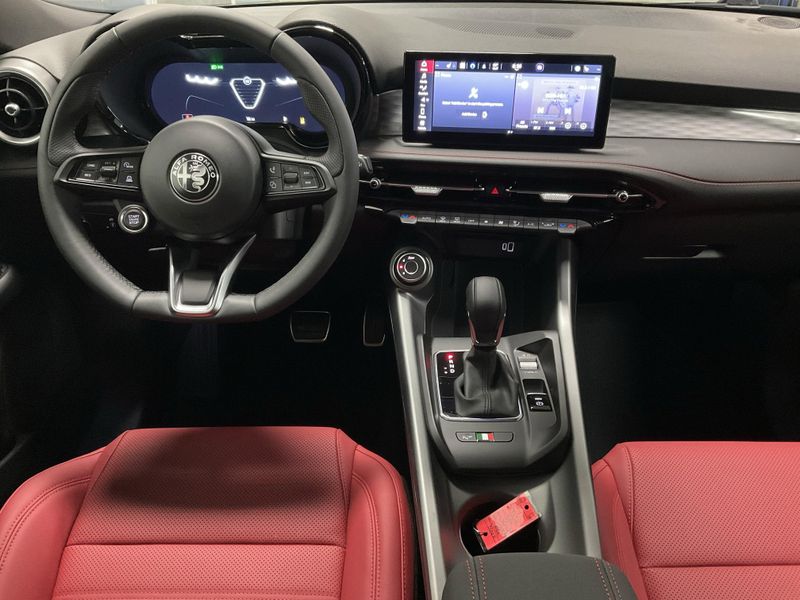 New 2026 Alfa Romeo Tonale Sprint AwdImage 12