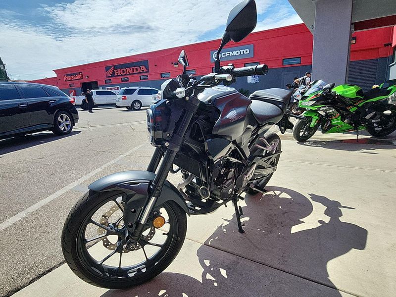 Used 2023 Honda CB300R ABS Image 16