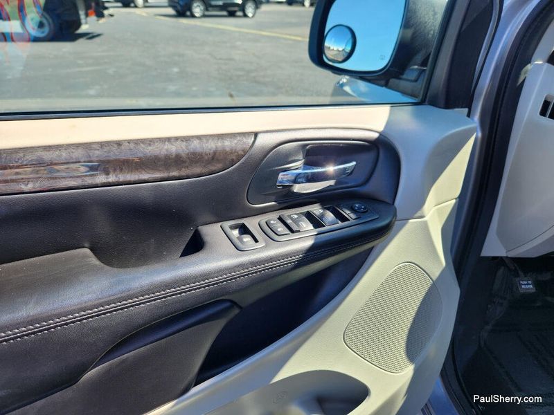 Used 2013 Dodge Grand Caravan SXT