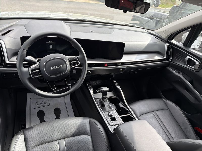 Used 2024 Kia Sorento SImage 23