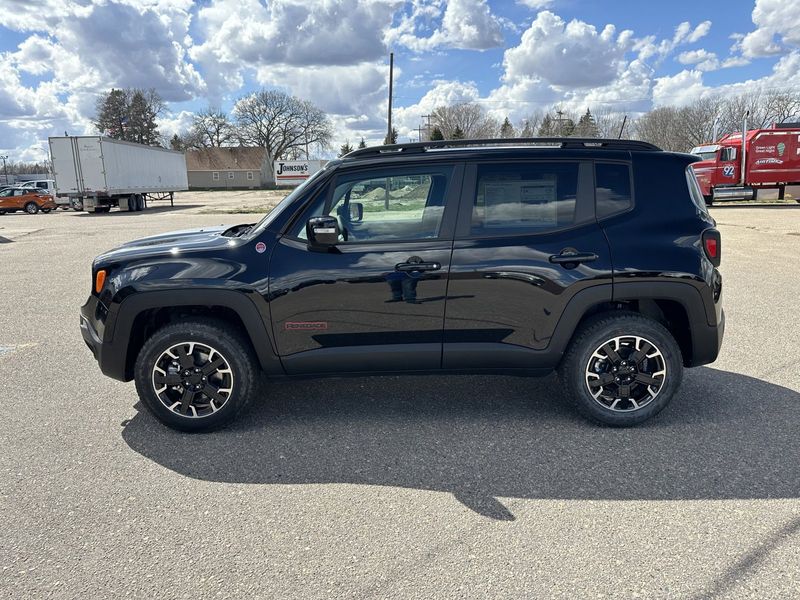 2023 Jeep Renegade Trailhawk 4x4Image 5