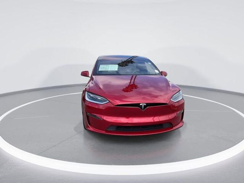Used 2023 Tesla Model X PlaidImage 2