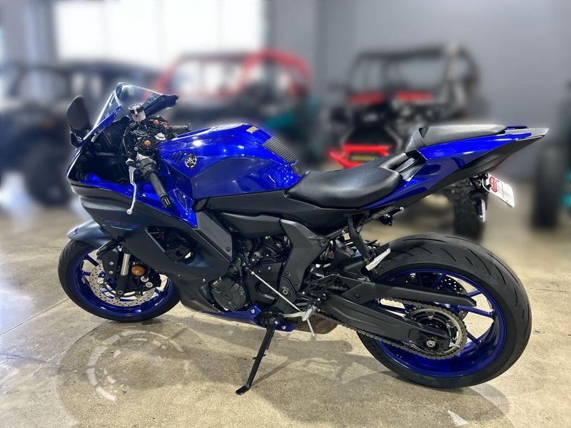 Used 2023 Yamaha YZF-R7 Image 20