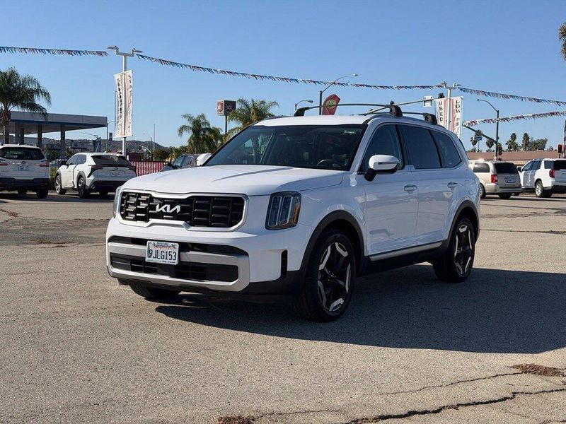Used 2024 Kia Telluride SImage 3