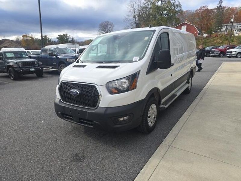 2024 Ford Transit photo 3