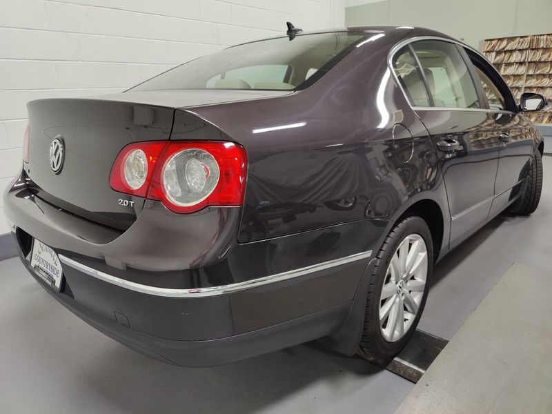2010 Volkswagen Passat Sedan Komfort w/SunroofImage 9