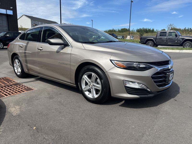Used 2023 Chevrolet Malibu LTImage 8