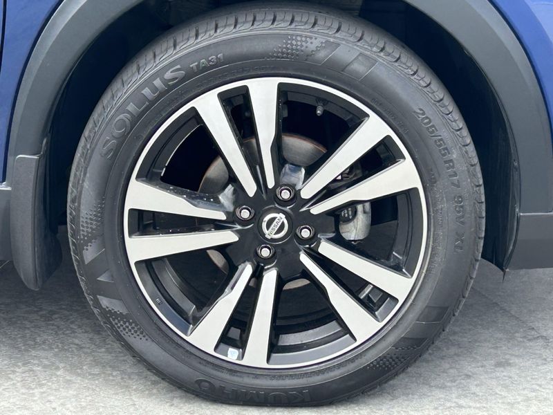2018 Nissan Kicks SVImage 9