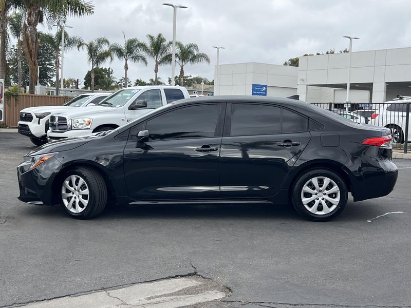 Used 2022 Toyota Corolla LEImage 2