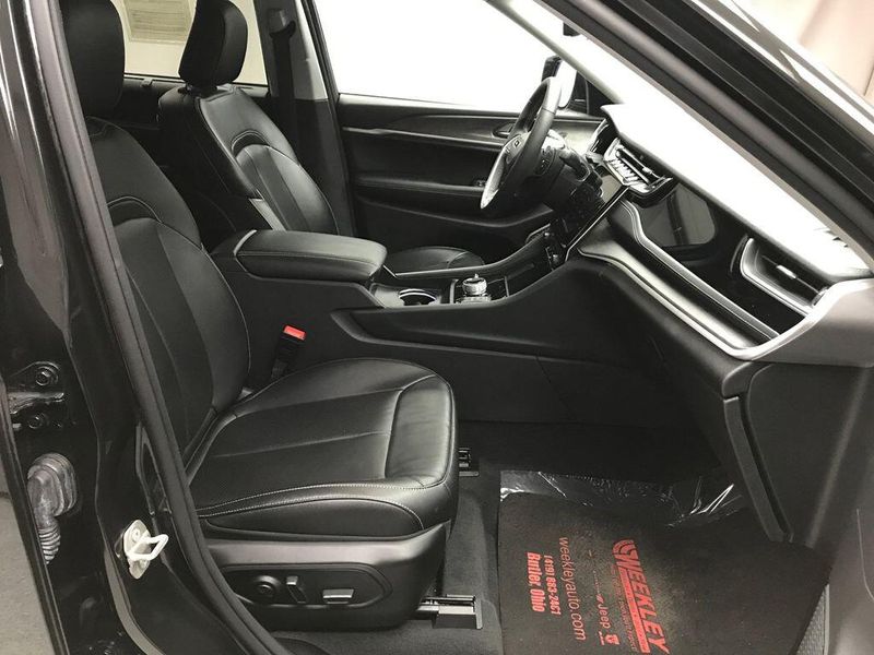 Used 2023 Jeep Grand Cherokee LimitedImage 21