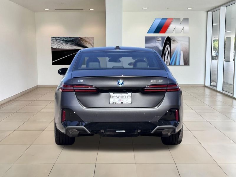 2025 BMW i5 xDrive40Image 7