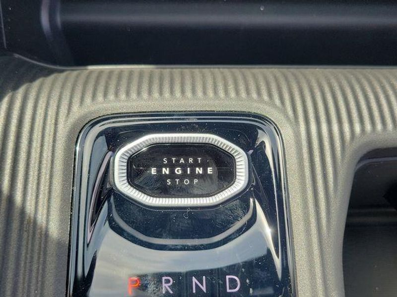 New 2026 Jeep Cherokee Overland 4x4