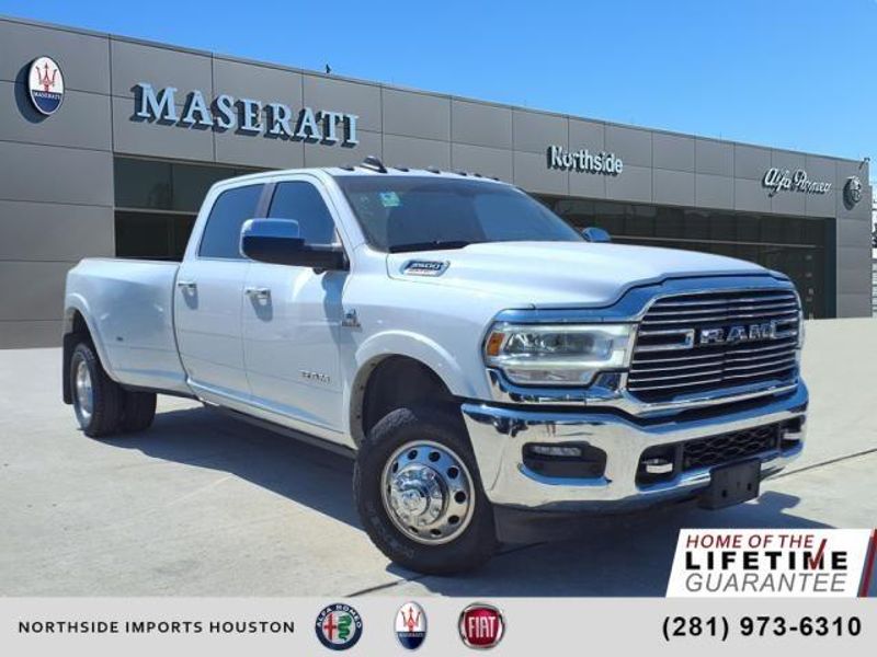 2022 RAM 3500 LaramieImage 1