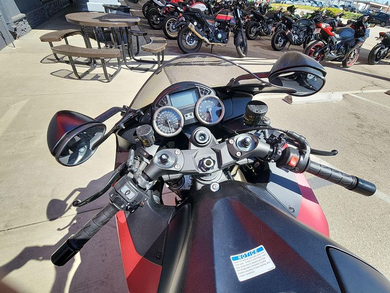 New 2025 Kawasaki NINJA ZX-14R ABS Image 10