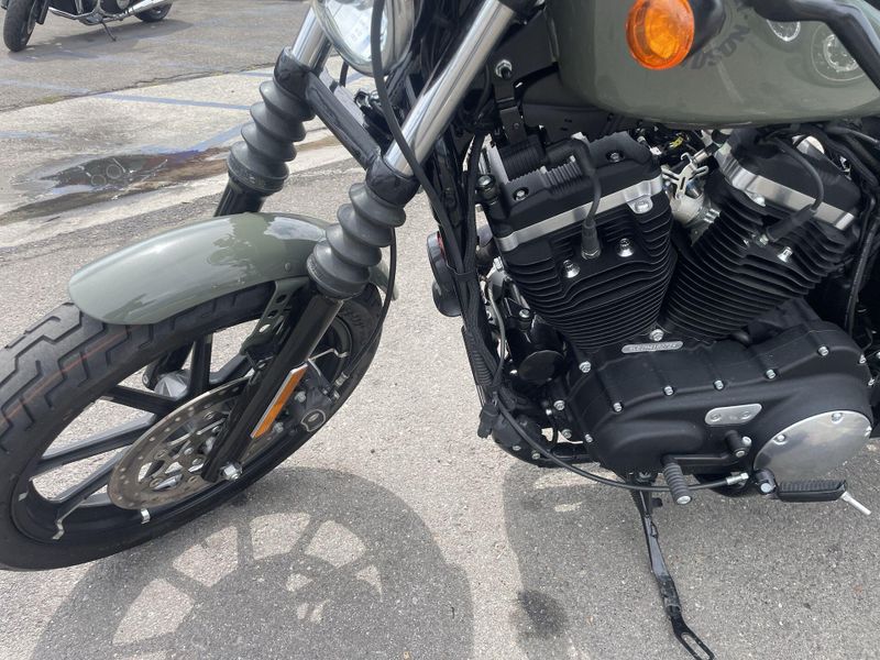 Used 2021 Harley-Davidson SPORTSTER IRON 883 Image 14