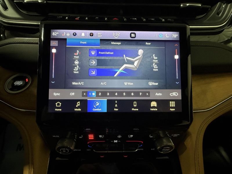 Used 2024 Jeep Grand Cherokee Summit ReserveImage 34