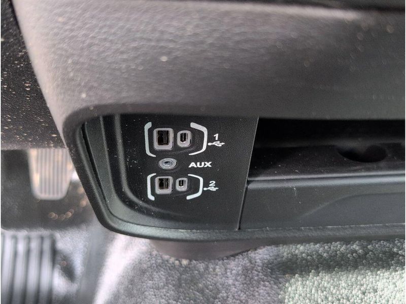 New 2026 RAM 3500 Tradesman Crew Cab Chassis 4x4 60