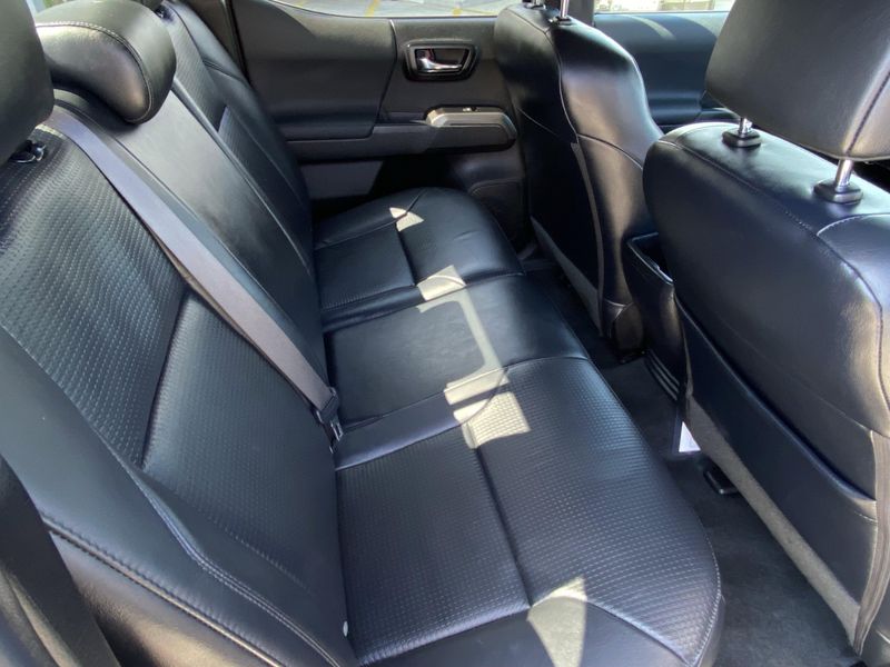 Used 2023 Toyota Tacoma TRD SportImage 12