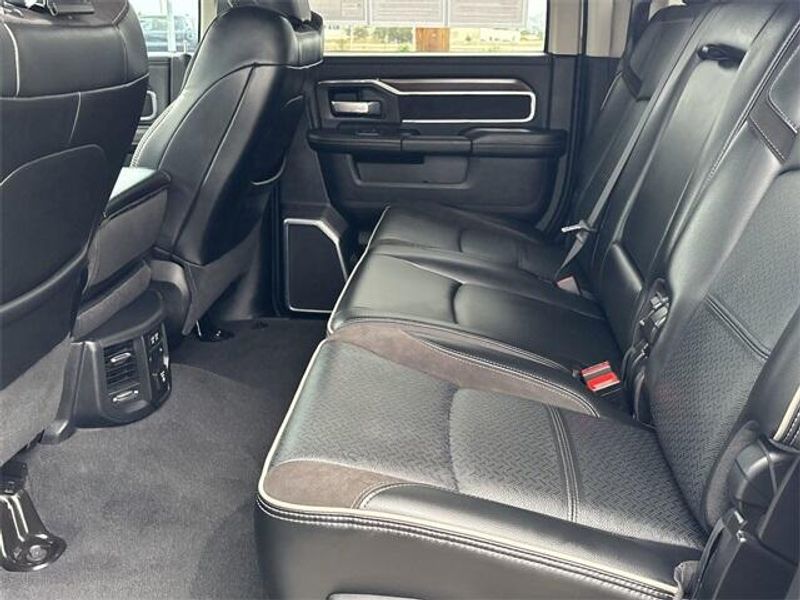 2024 Ram 2500 Laramie photo 16