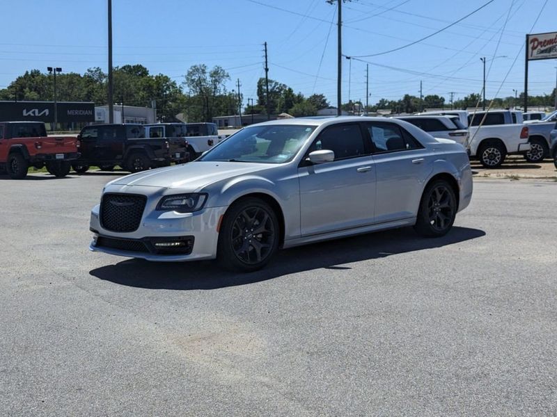 2022 Chrysler 300 300SImage 7