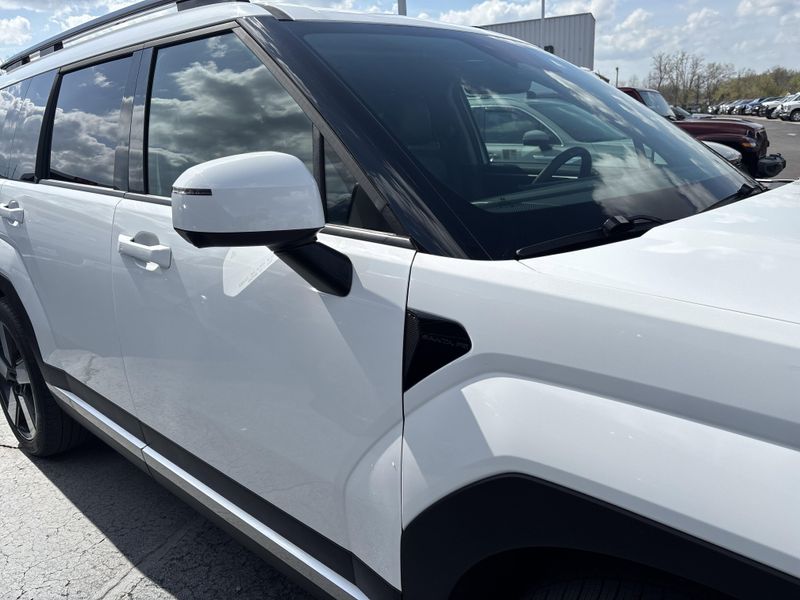 Used 2024 Hyundai Santa Fe LimitedImage 4