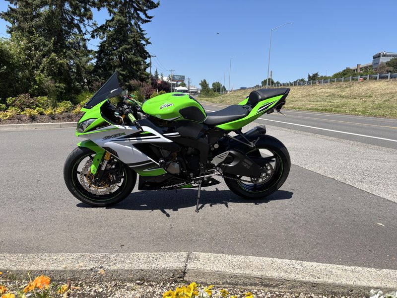 2015 Kawasaki Ninja ZX6R 30th Anniversary 