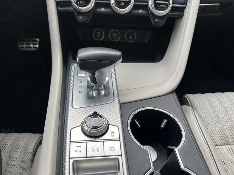 2022 Genesis G70 3.3TImage 30