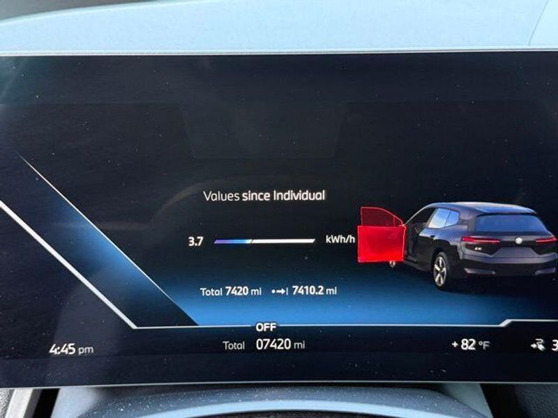 Used 2026 BMW iX xDrive45Image 27