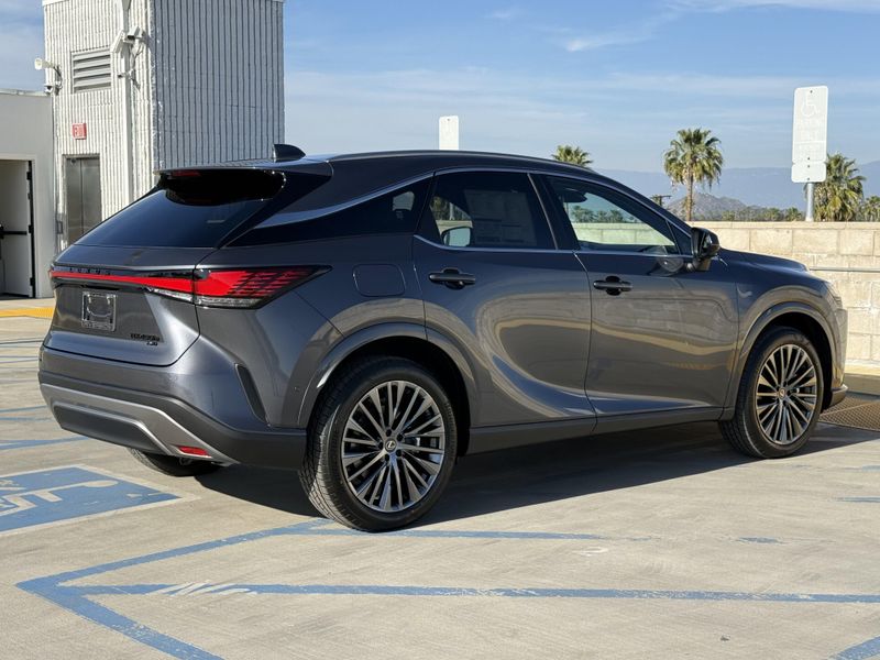 New 2026 Lexus RX 450h+ LuxuryImage 11