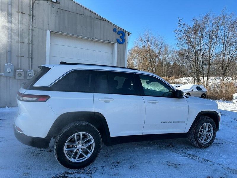 2023 Jeep Grand Cherokee LaredoImage 10